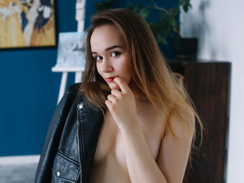 RebeccaBlare profilbild på webbkameramodell 