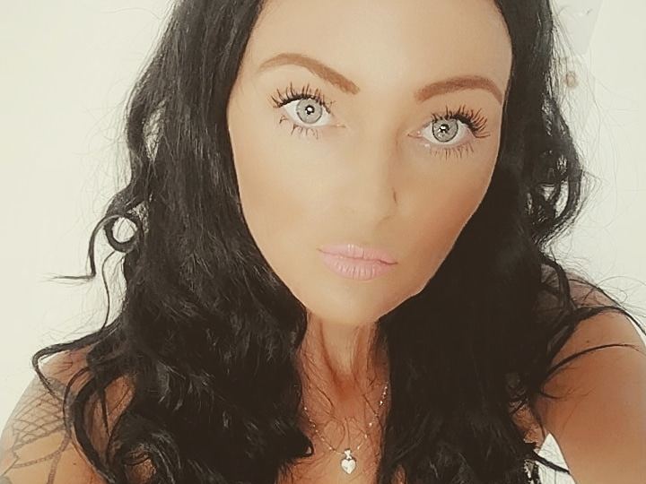 Image de profil du modèle de webcam KeleighXOXO