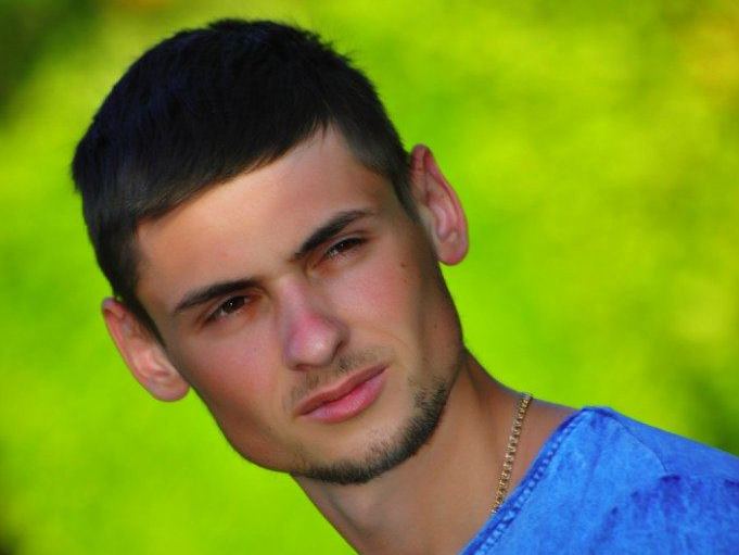 Image de profil du modèle de webcam Alex_19