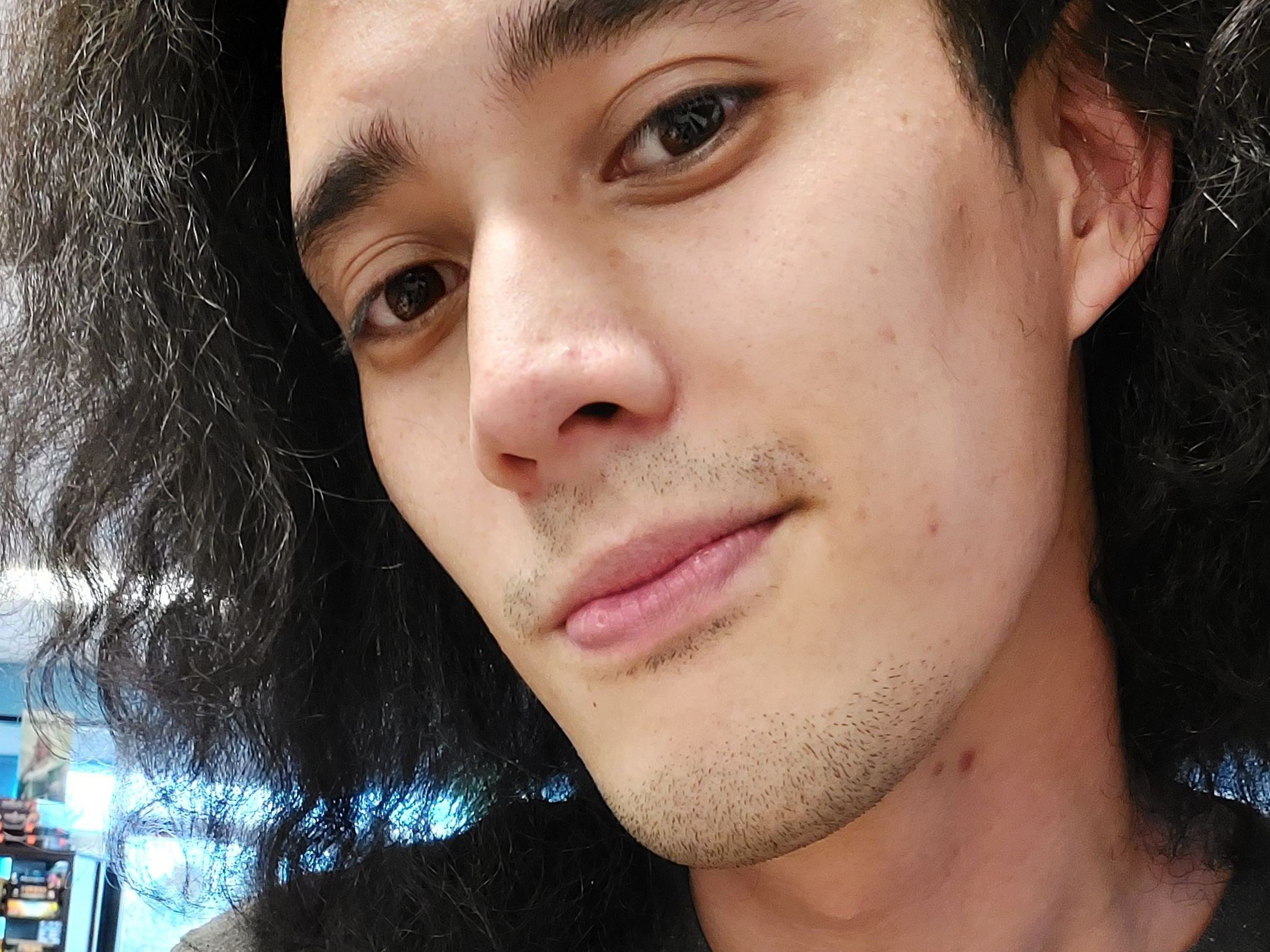 Image de profil du modèle de webcam LetsJustBFriends