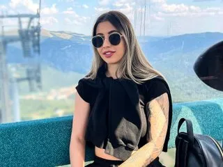 RoseDiamond18 live cam