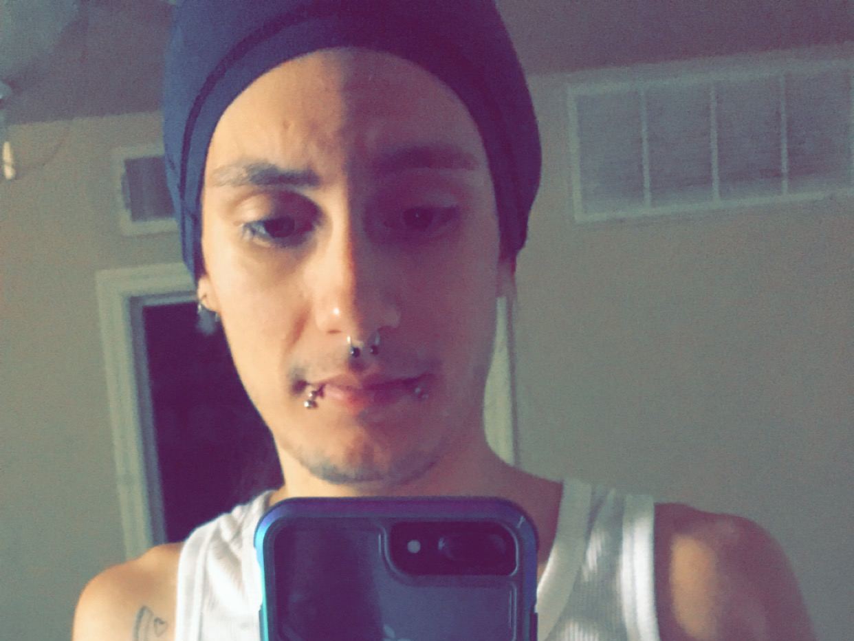 Image de profil du modèle de webcam Bones_savage420