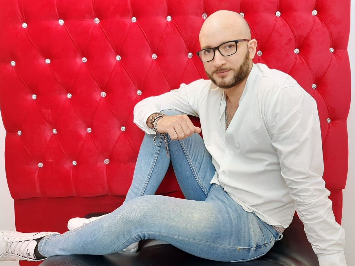 Profilbilde av LeonardoAzrak webkamera modell