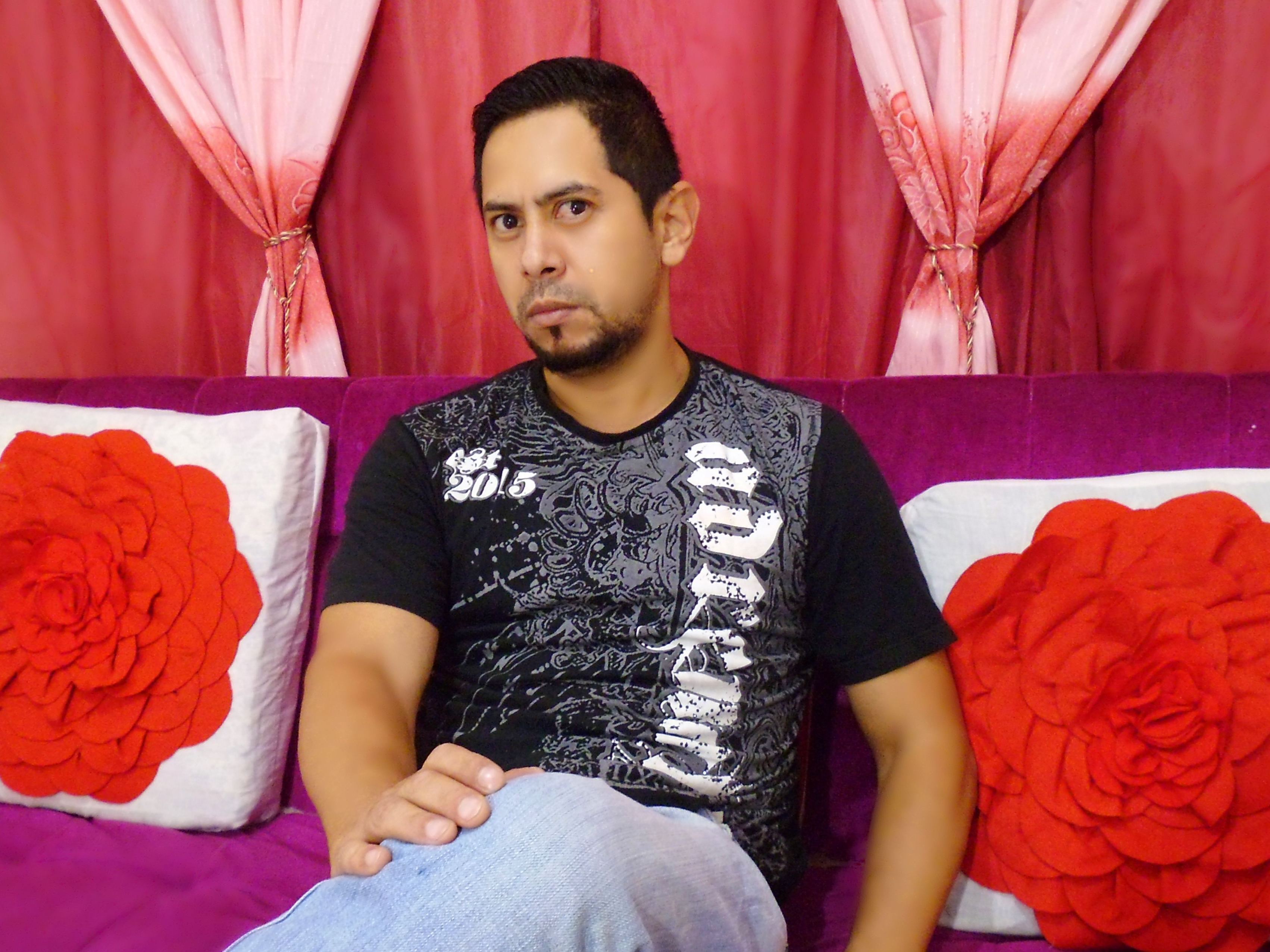 Imagen de perfil de modelo de cámara web de LEONARDO_D