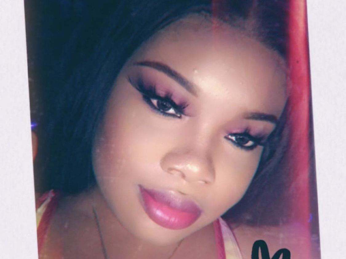 Image de profil du modèle de webcam Moneybagmia