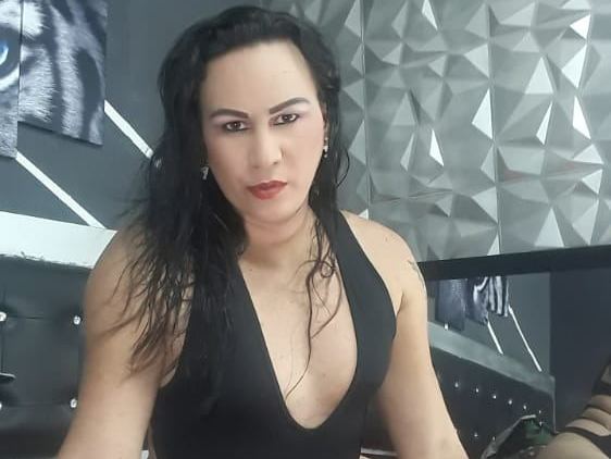doll_perverted cam model profile picture 