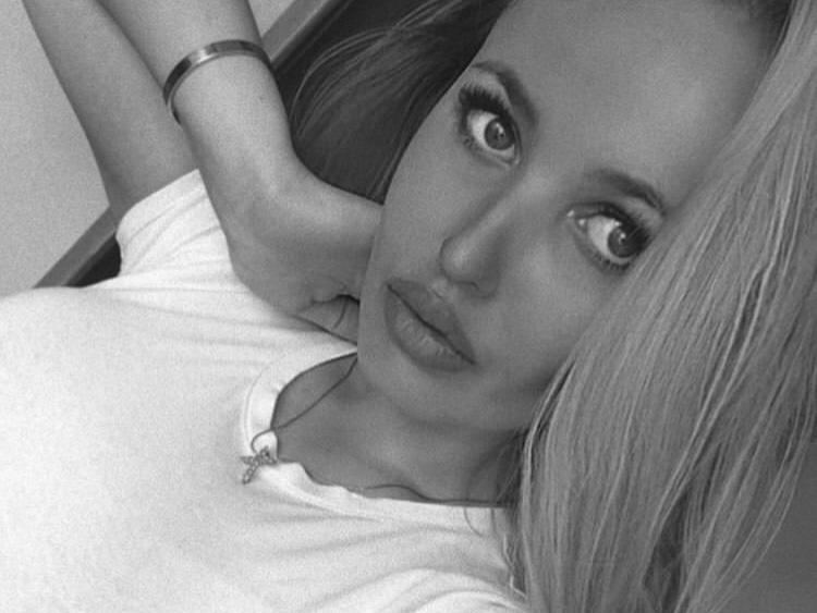 Imagen de perfil de modelo de cámara web de lynn_rebel
