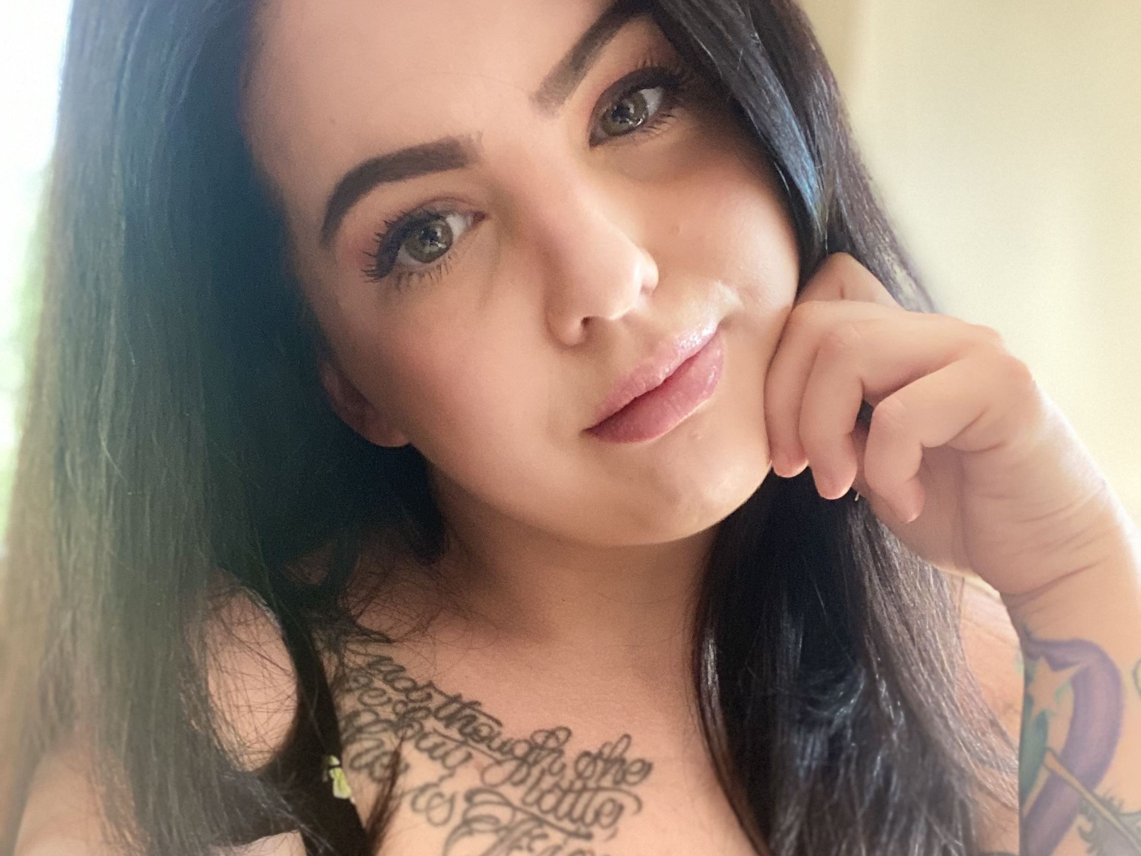 VioletRen profielfoto van cam model 