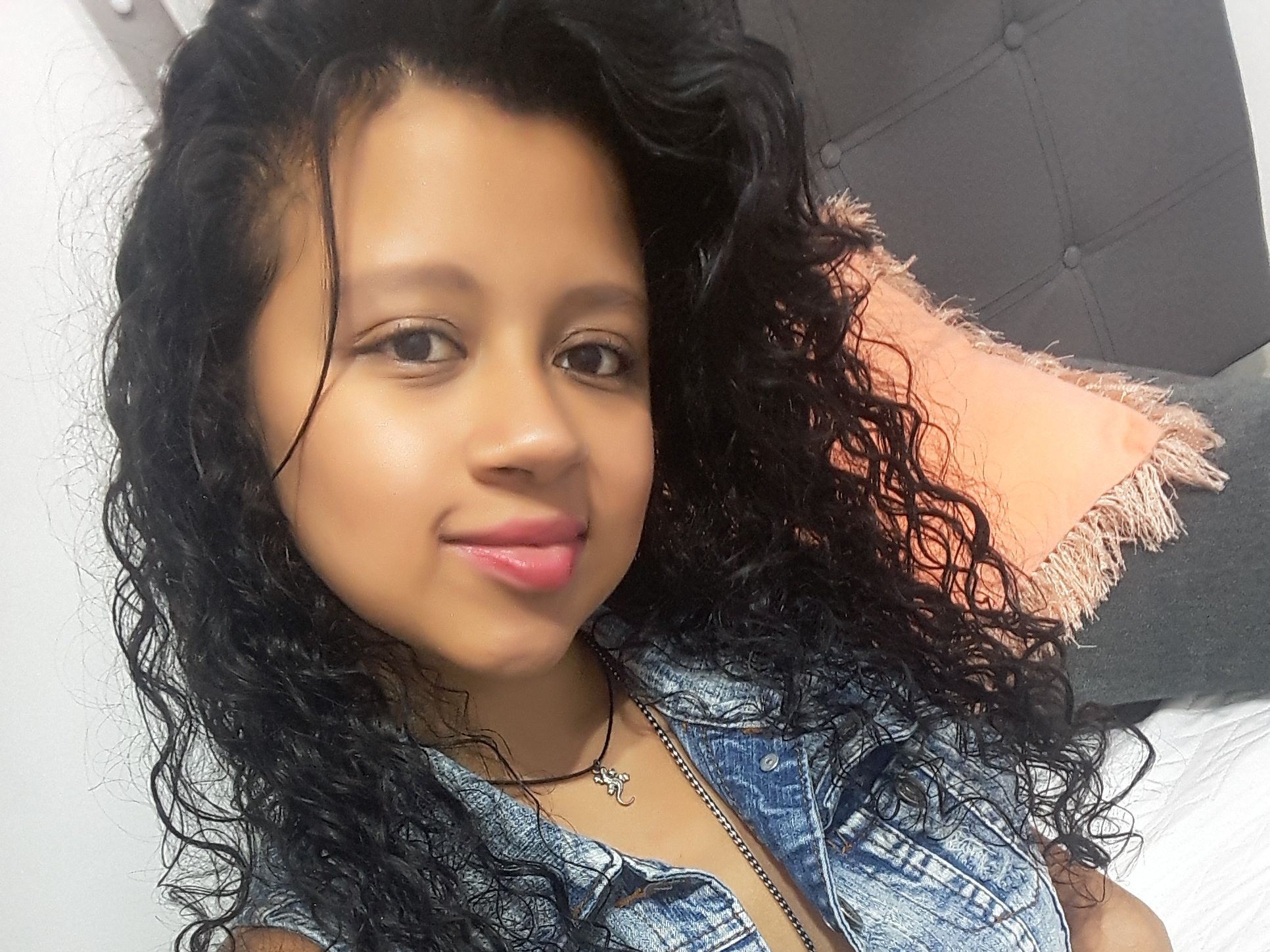 NAYA_WINTERS cam model profile picture 