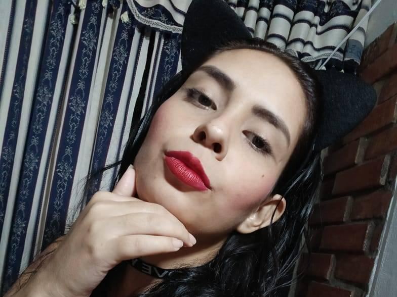 maney_hot profilbild på webbkameramodell 