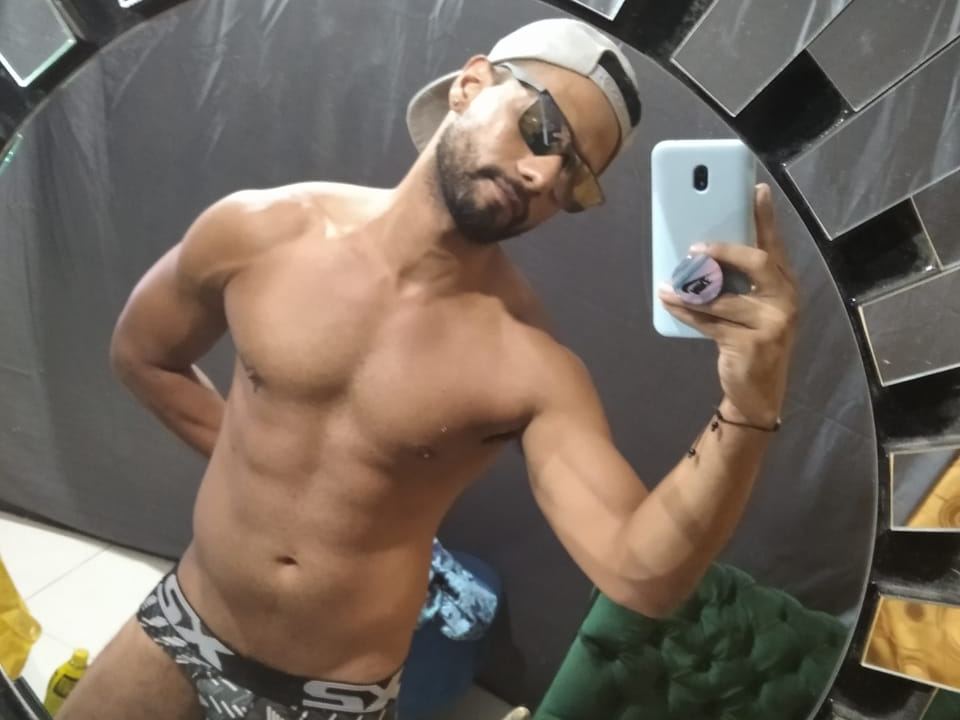 Foto de perfil de modelo de webcam de ELIAN_CARRI 