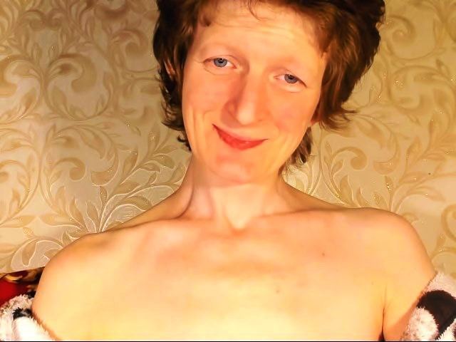 Foto de perfil de modelo de webcam de NeatlyBB 