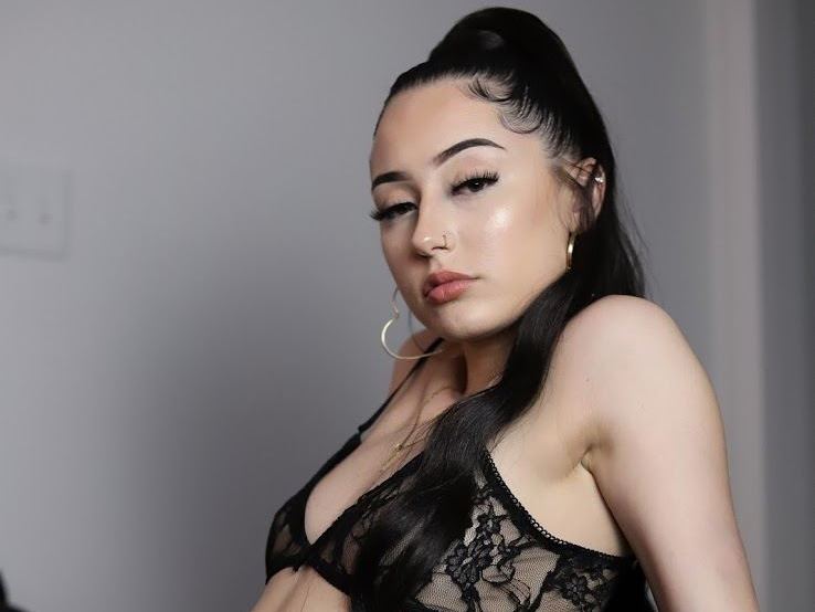 Imagen de perfil de modelo de cámara web de Remi_RoseXXX