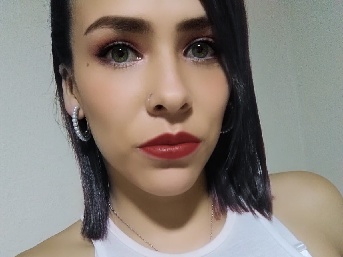 VioletMillerr1 immagine del profilo del modello di cam