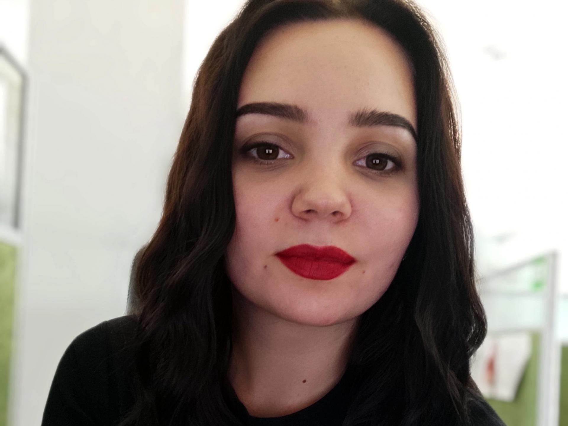 Imagen de perfil de modelo de cámara web de seniia220