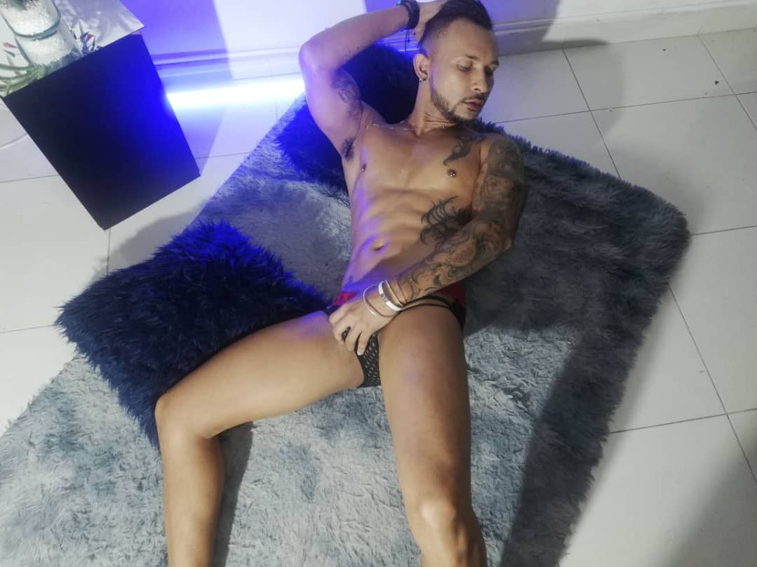 Image de profil du modèle de webcam KHALJHAQO