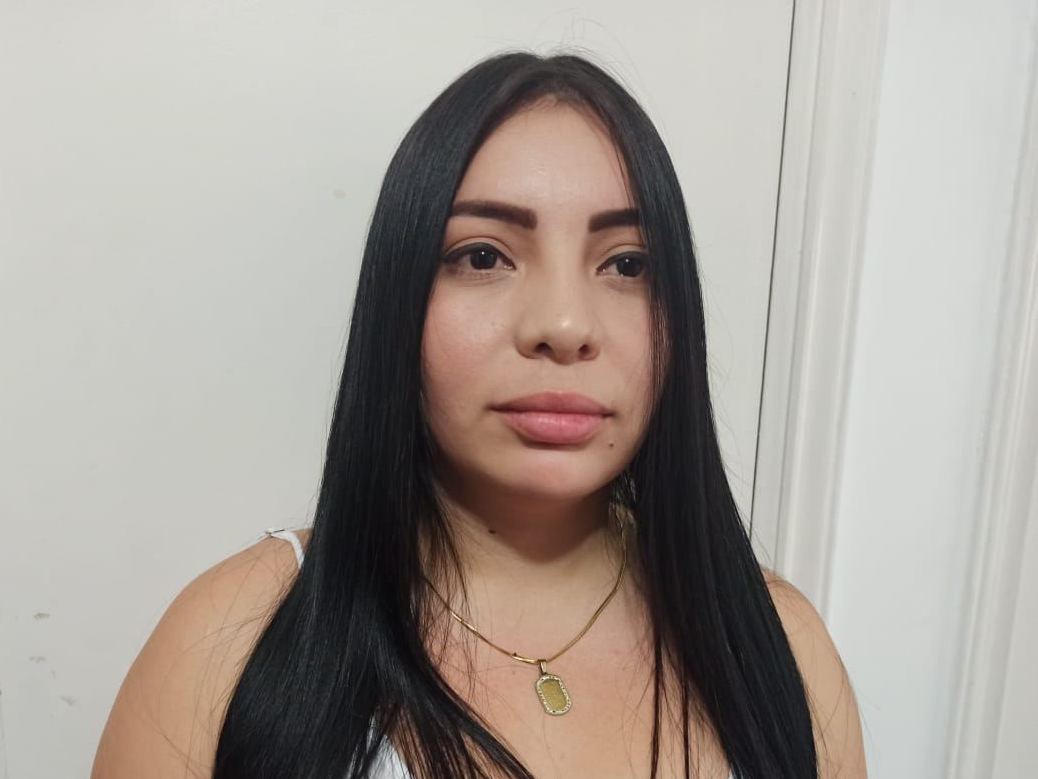 Image de profil du modèle de webcam Ana_swift