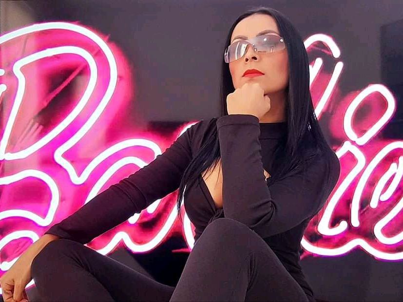 dapne_morich profielfoto van cam model 