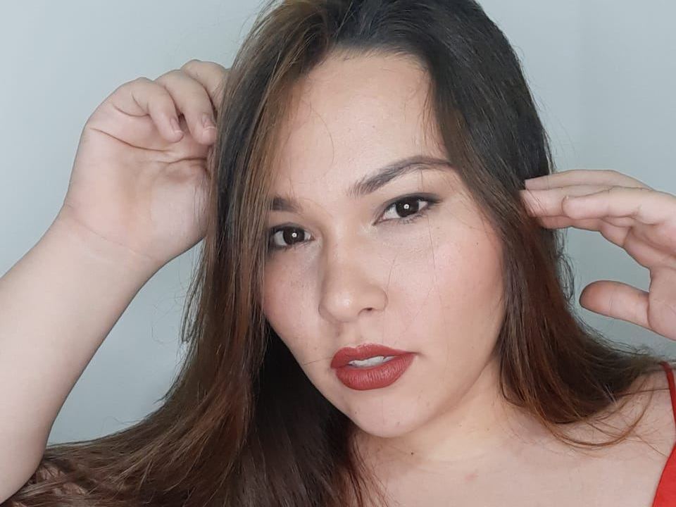 LeslyLatina profilbild på webbkameramodell 
