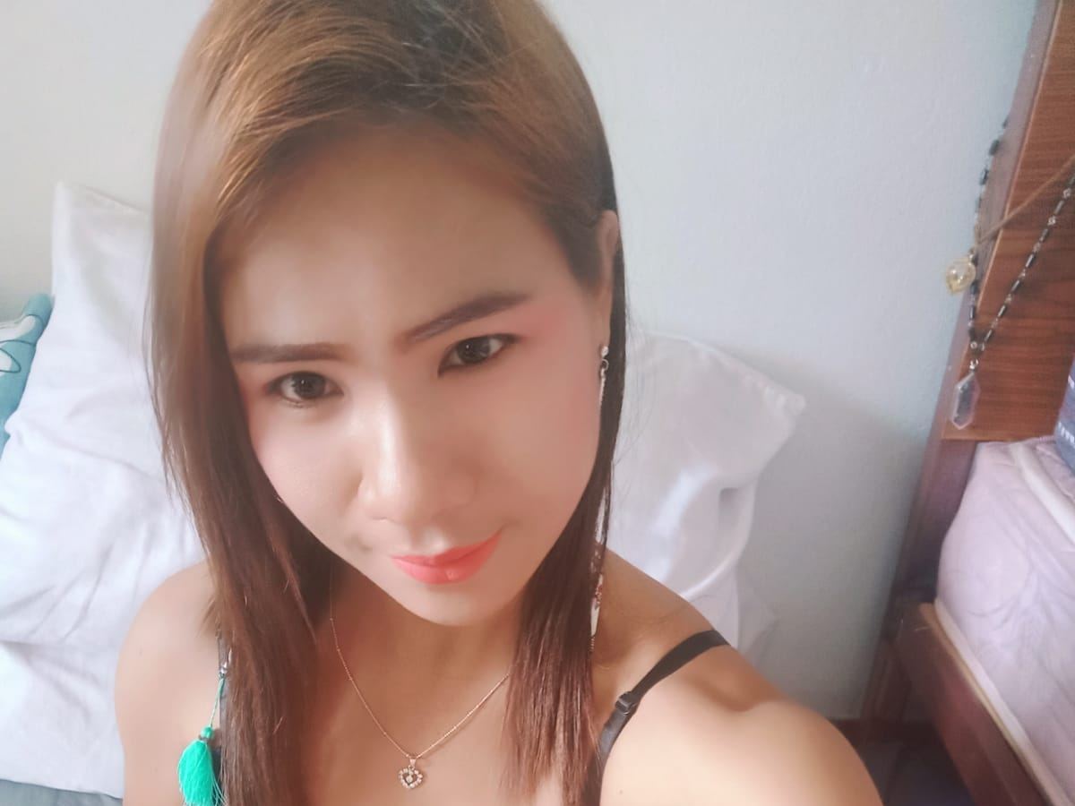 NaughtyNanny_Thai profielfoto van cam model 