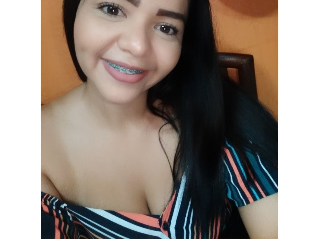 Imagen de perfil de modelo de cámara web de AdaRoss