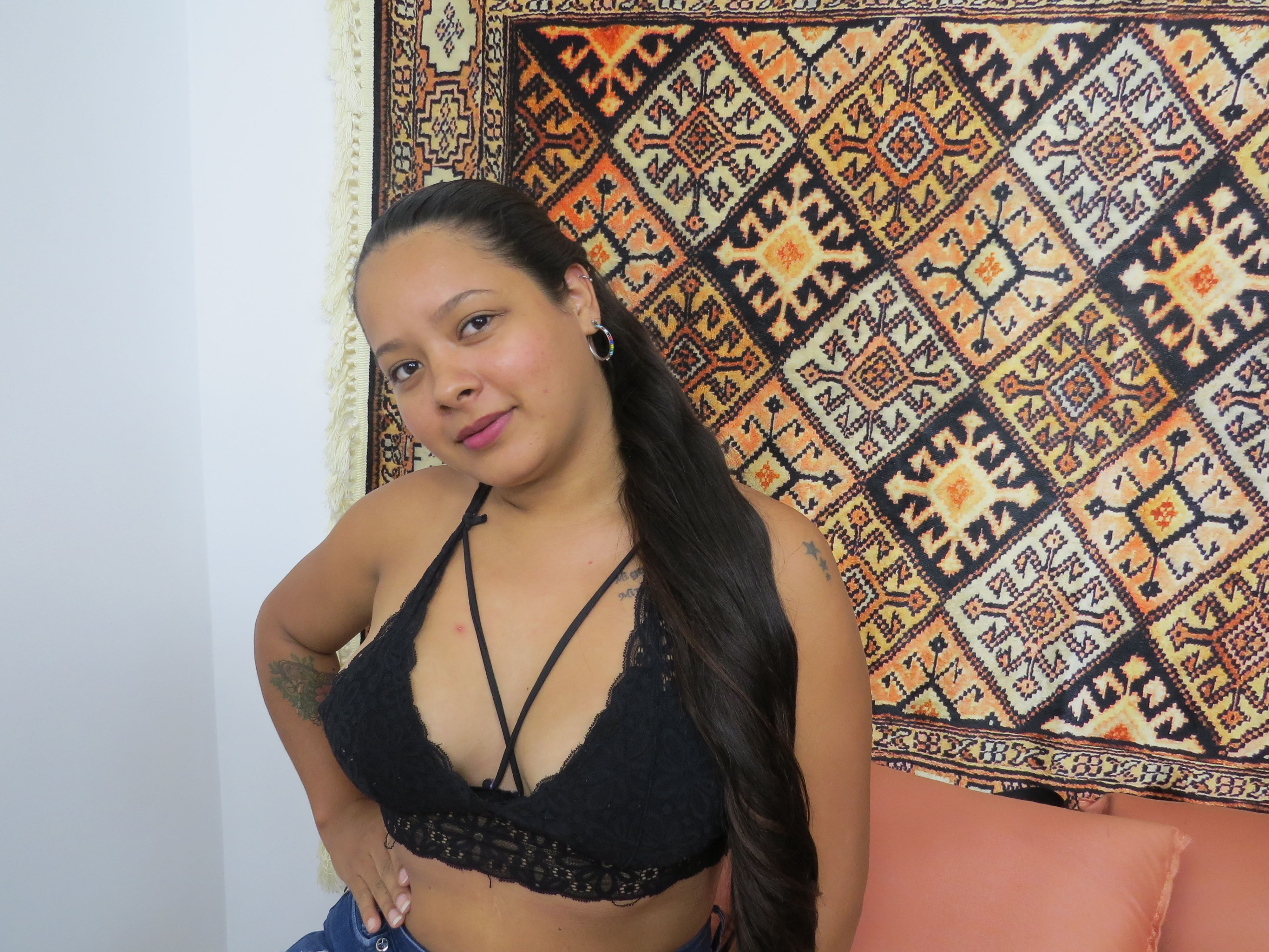 HANUARA_FLIT profielfoto van cam model 
