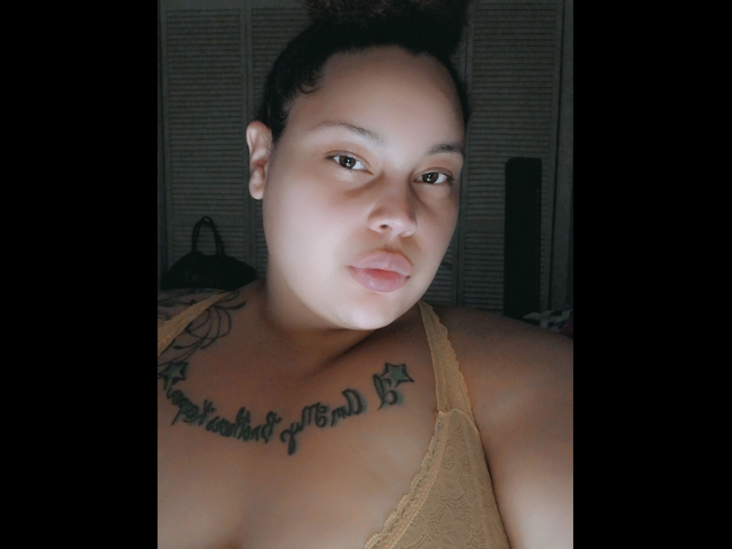Hunniix cam model profile picture 