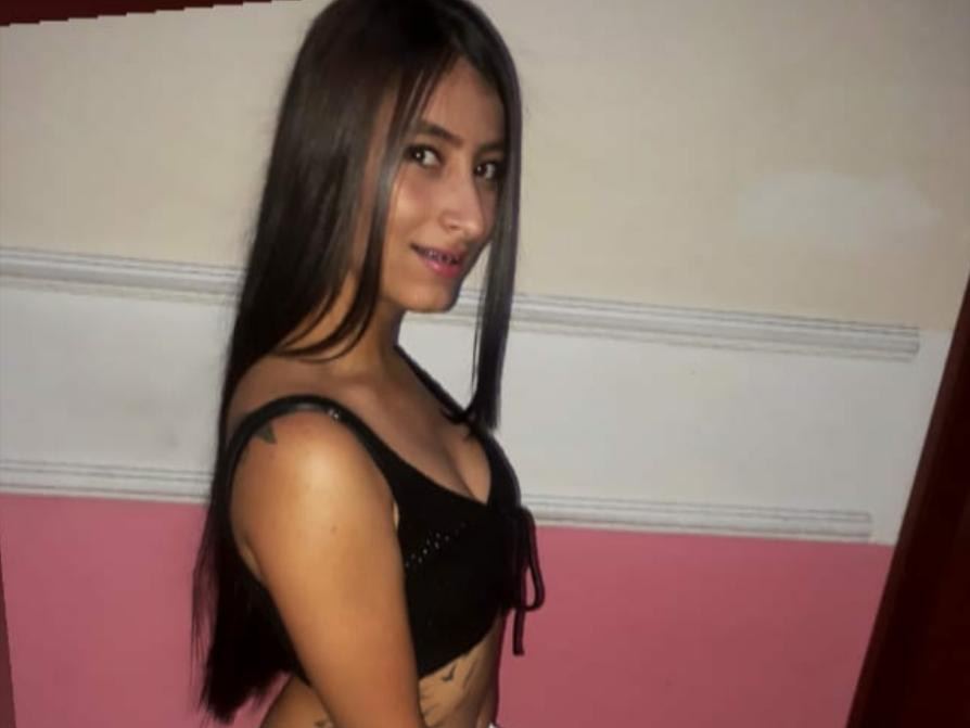 Profilbilde av AliciaaMendez webkamera modell