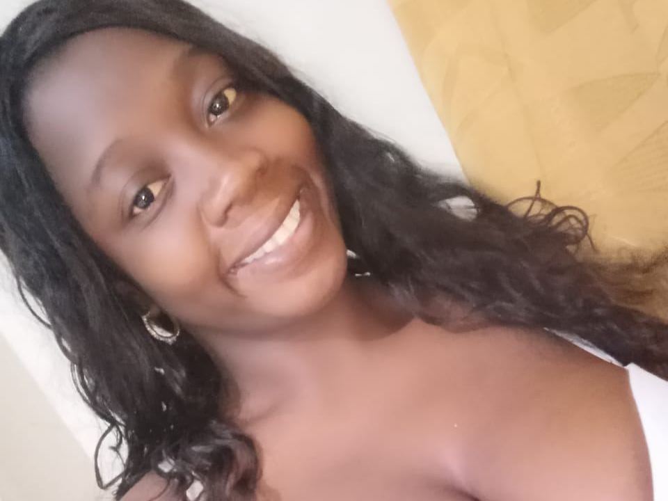 Image de profil du modèle de webcam Barbiie_Blacc