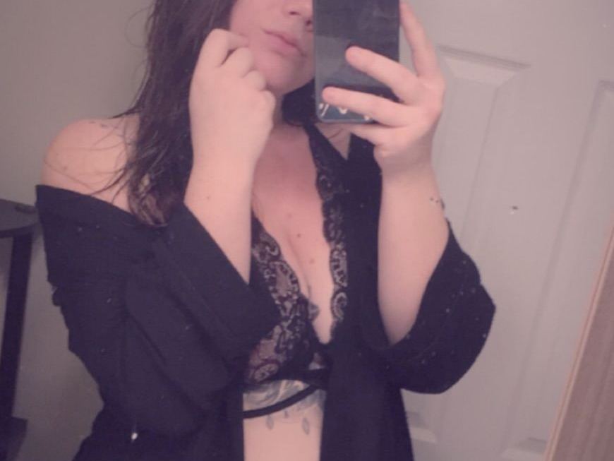 Krosee94 cam model profile picture 