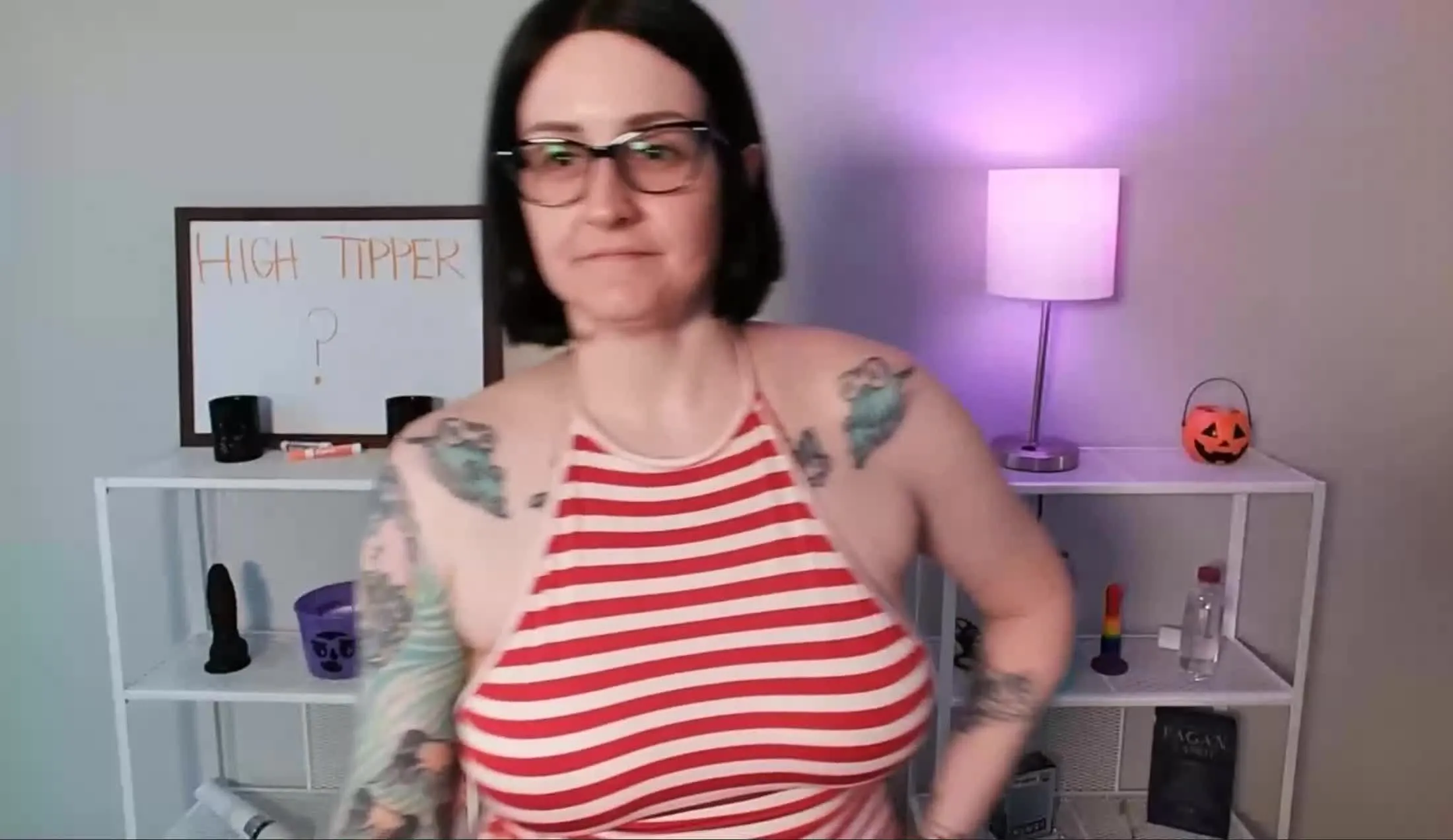 Artista Margeaux Video 1