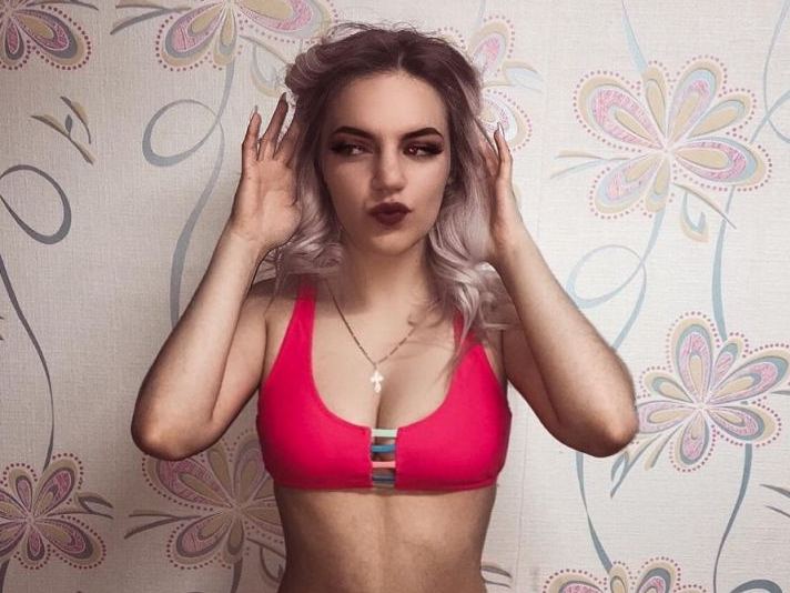 AnikaDefflin Profilbild des Cam-Modells 