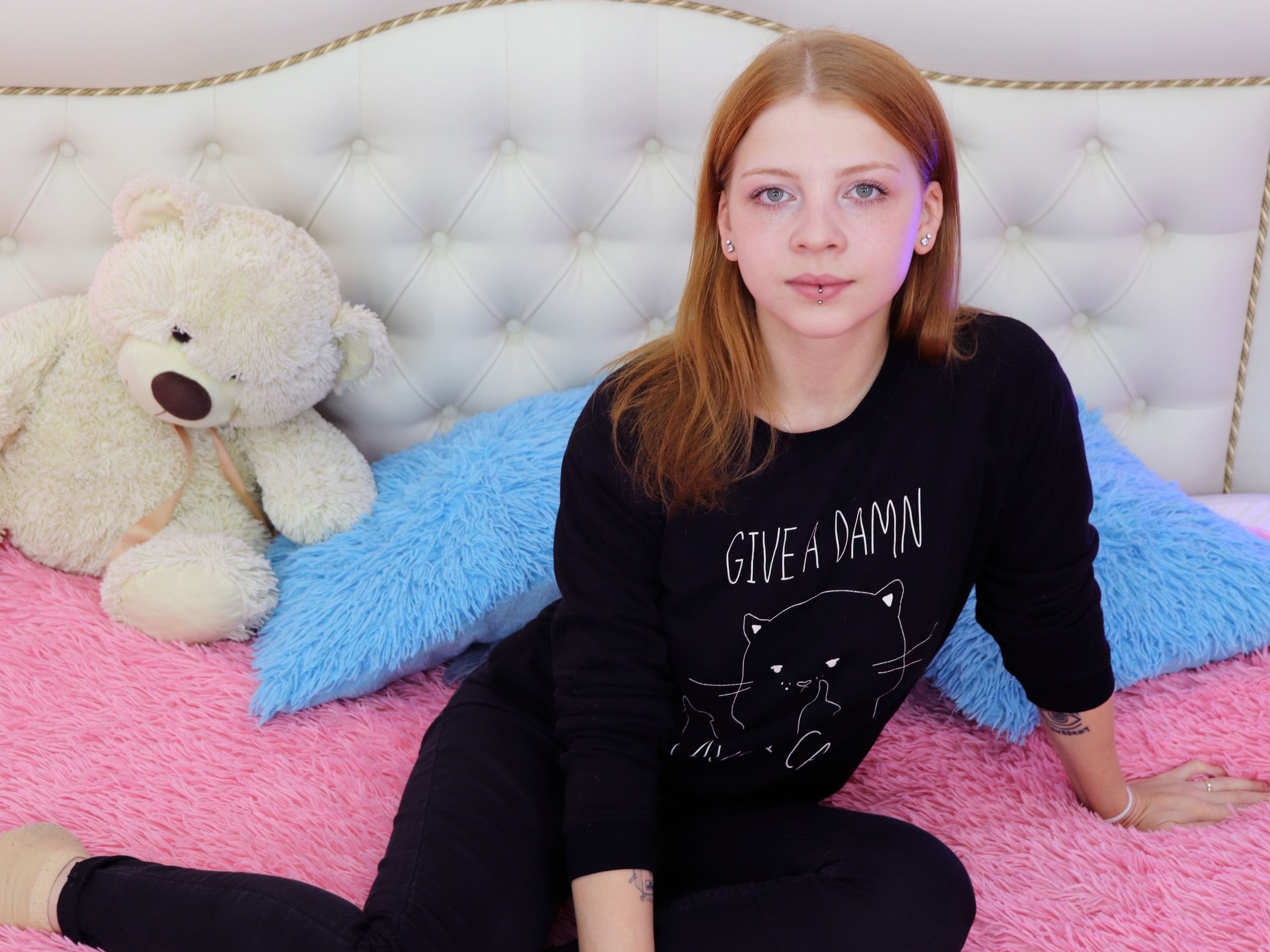 JuliaJolier Profilbild des Cam-Modells 