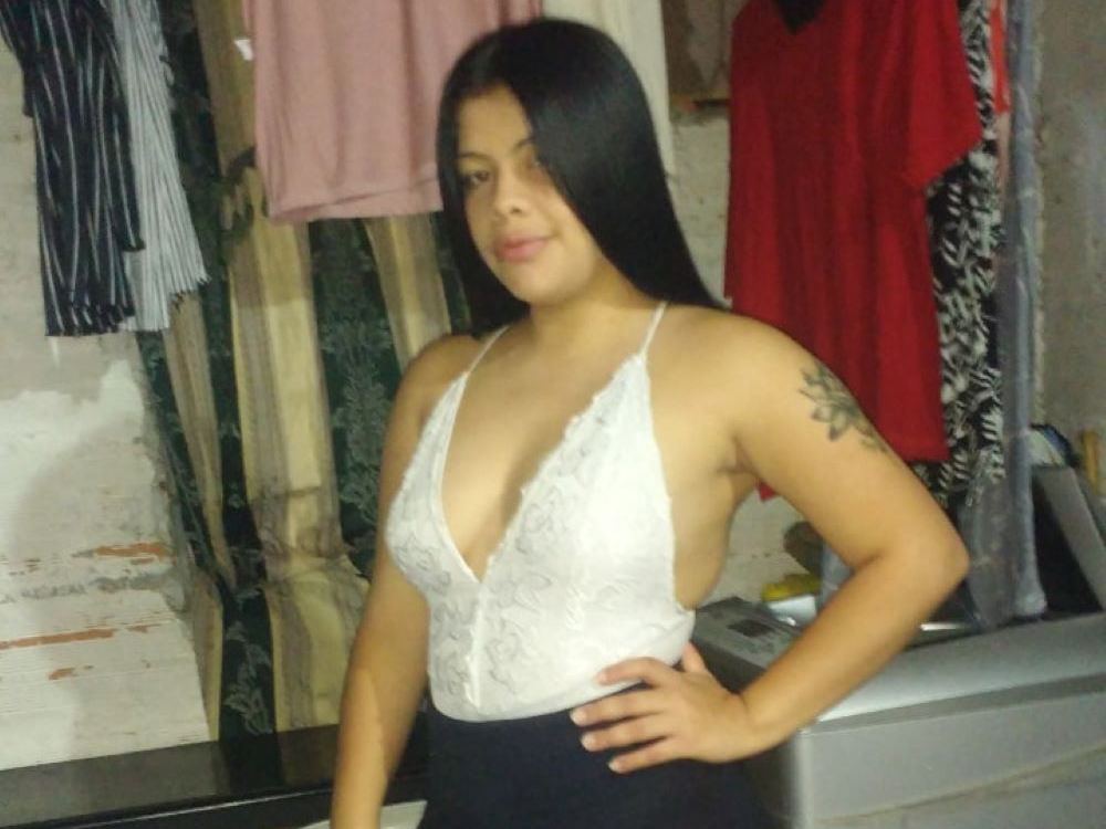 adana_26 profilbild på webbkameramodell 