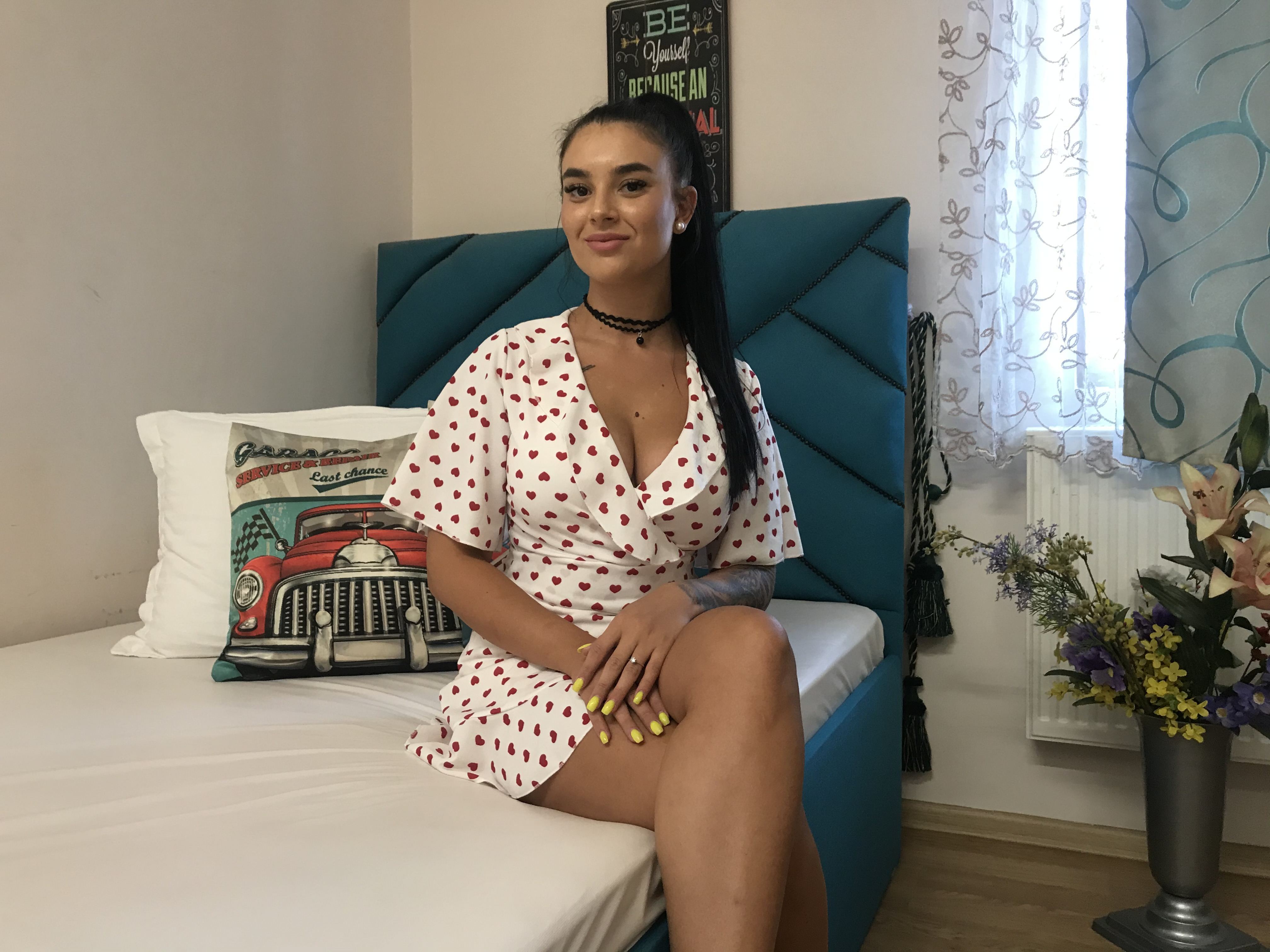 DEBYIE cam model profile picture 
