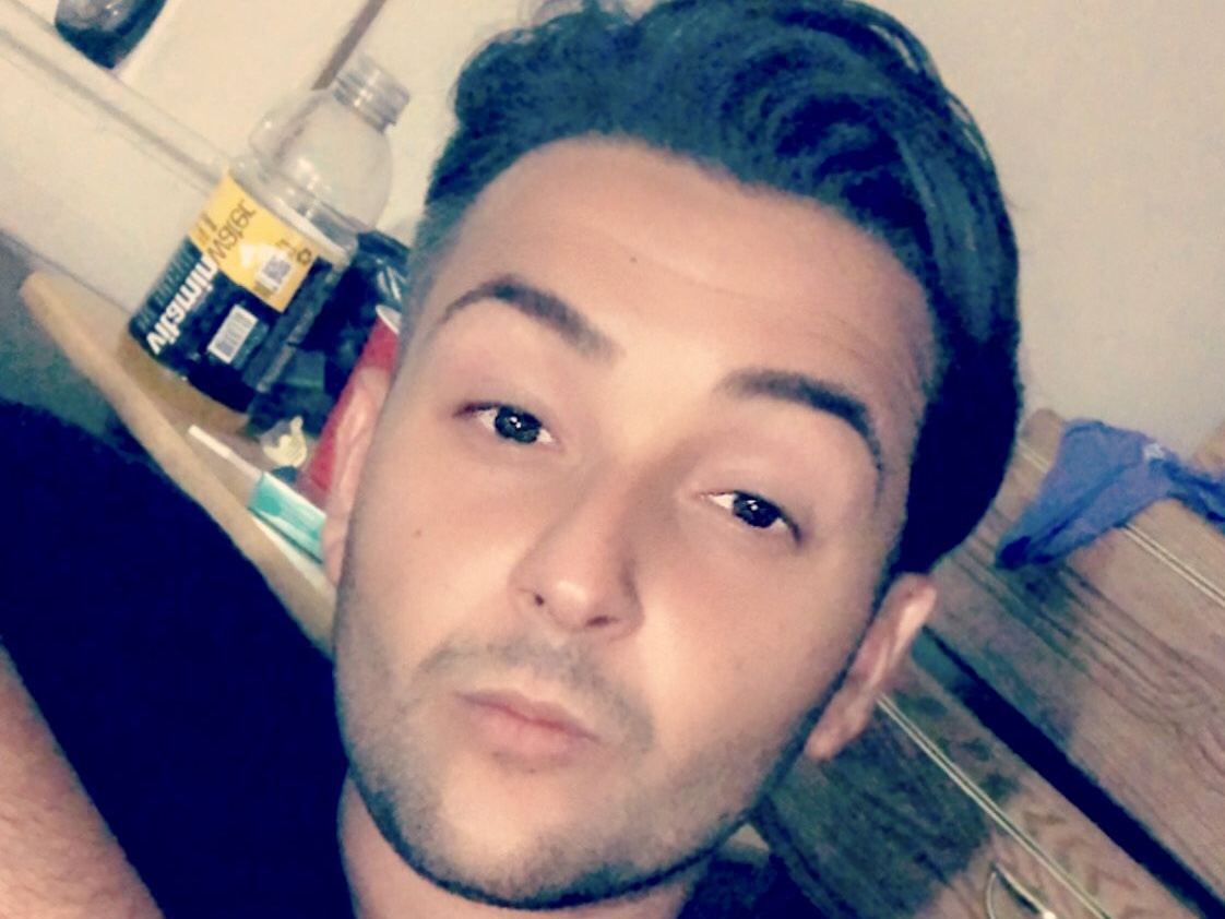 Imagen de perfil de modelo de cámara web de August_laikes