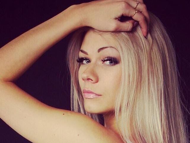 Foto de perfil de modelo de webcam de HotAlice_XXX 