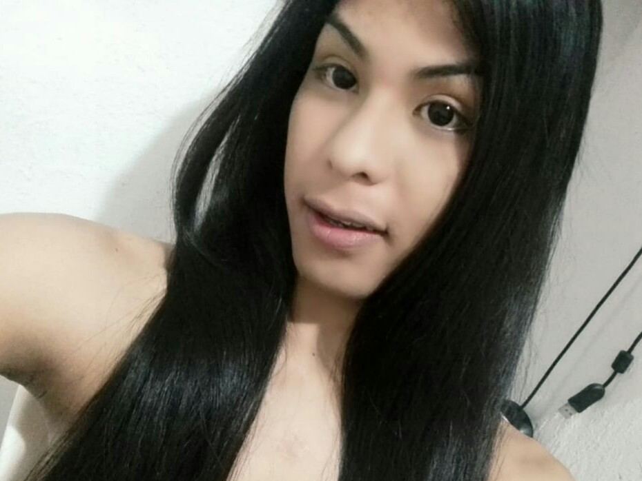 Imagen de perfil de modelo de cámara web de aleja_amazing