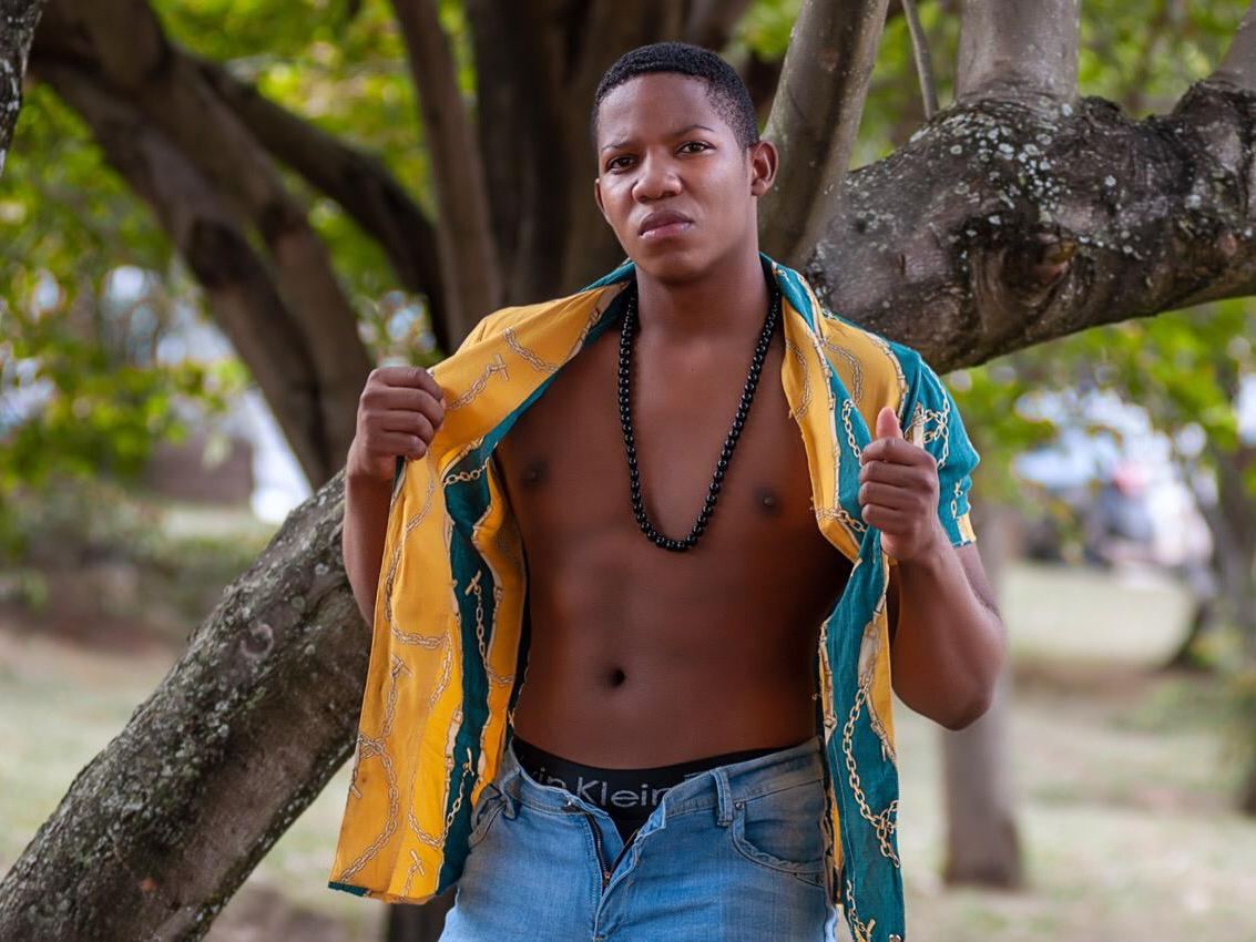 Foto de perfil de modelo de webcam de ronymart 