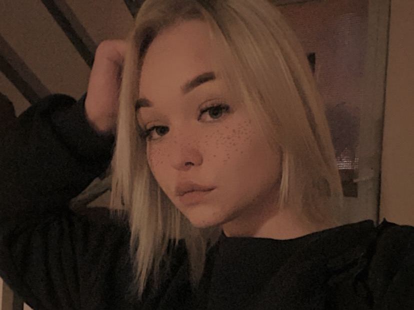 Imagen de perfil de modelo de cámara web de Beata_Rich