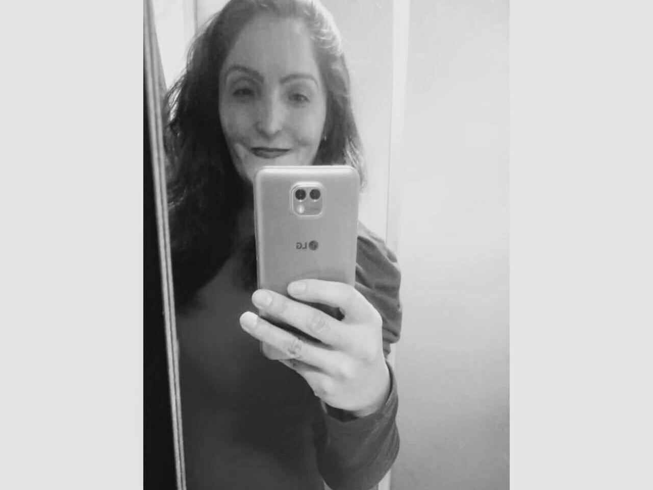 caseyscarletmilf Profilbild des Cam-Modells 