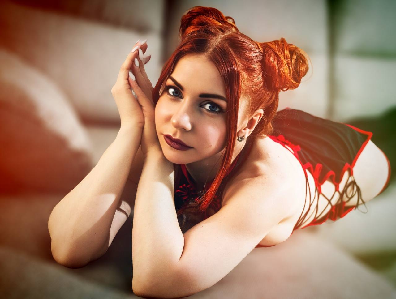 Performer YourWhiteTulip Photo 9