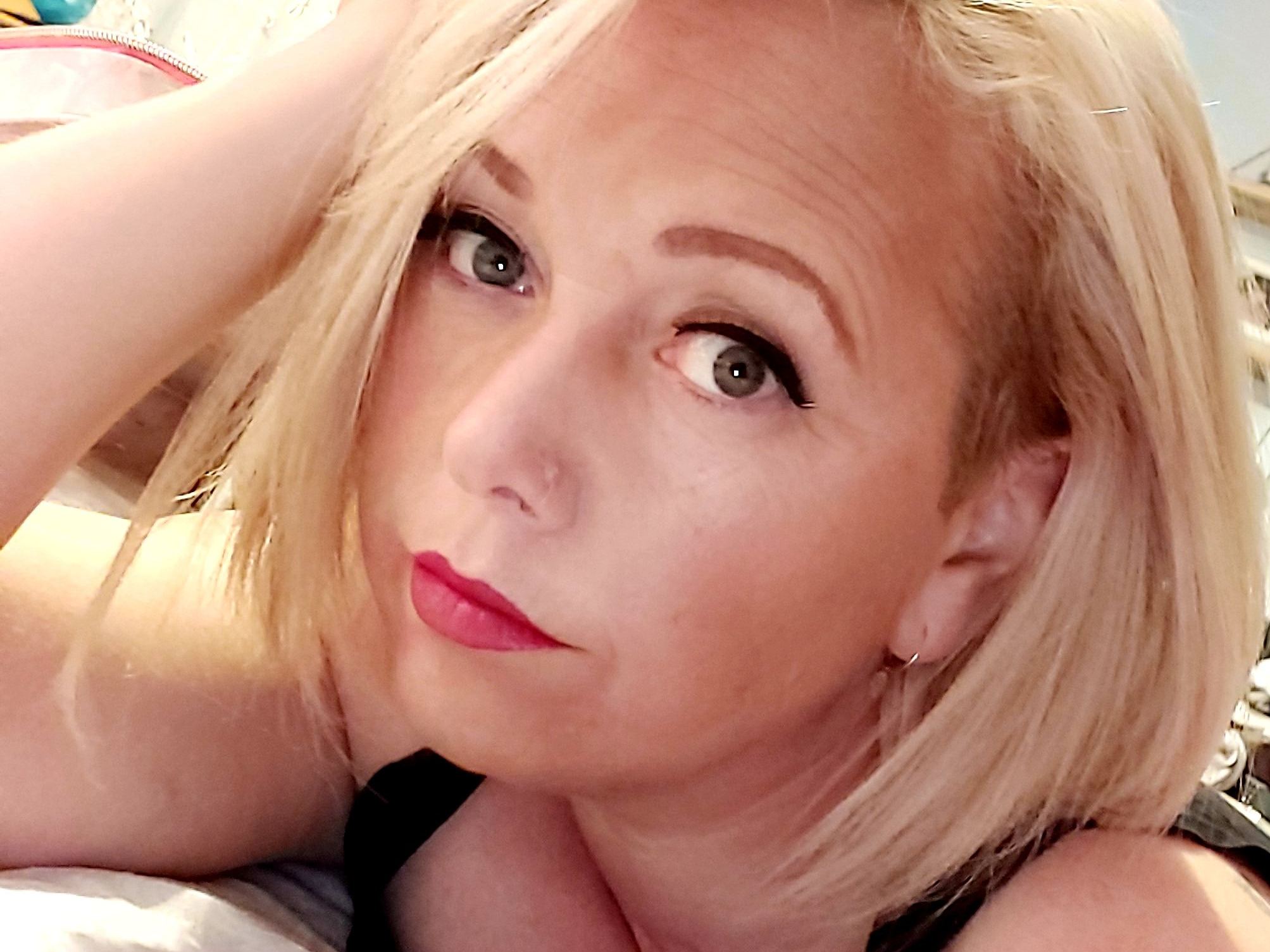 Frankieanne profilbild på webbkameramodell 