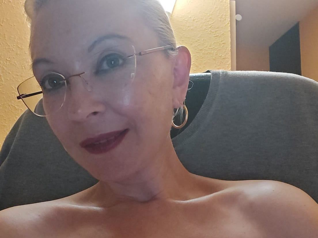 FreeDiana profielfoto van cam model 