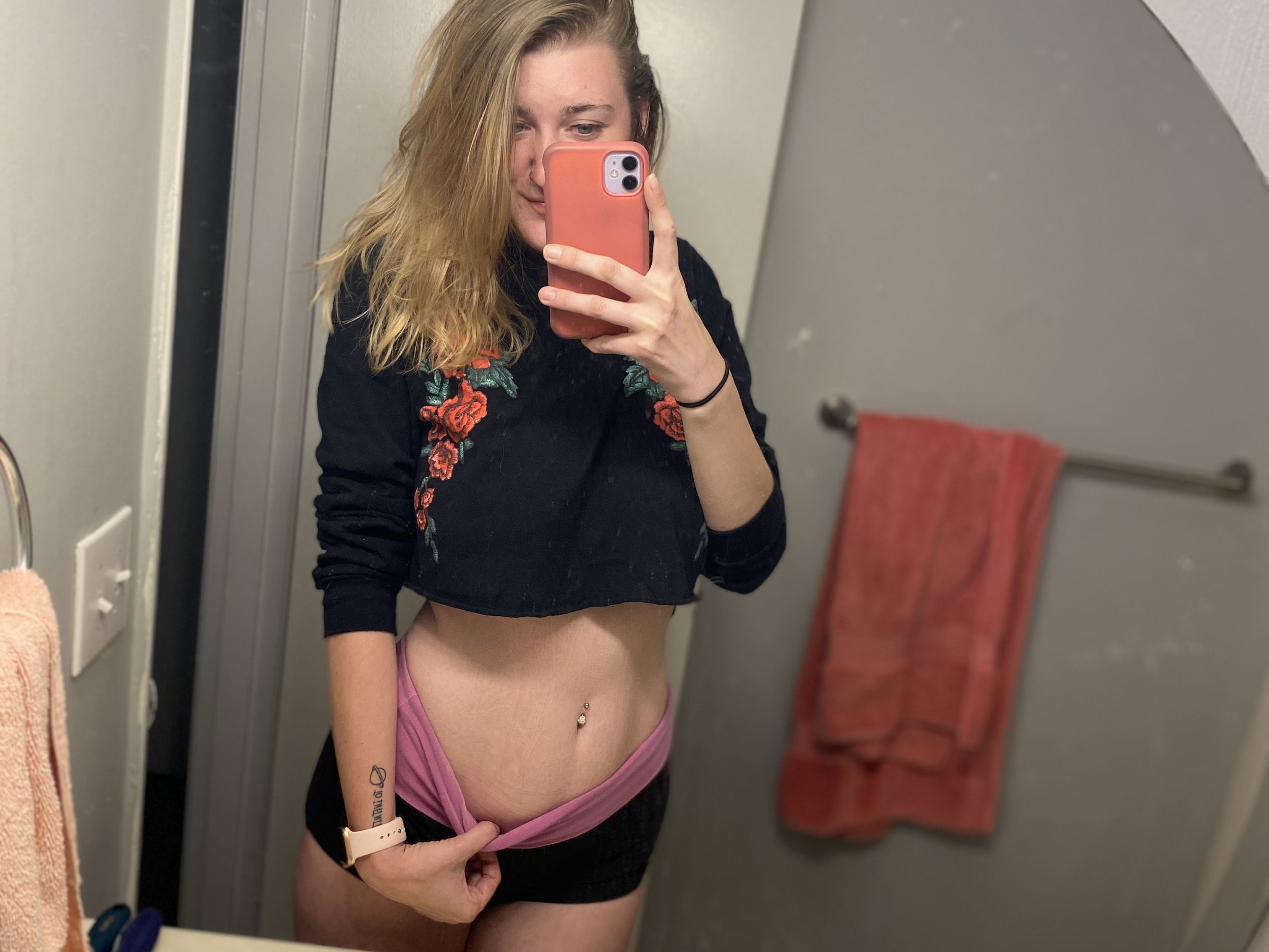 MyaElizabeth cam model profile picture 