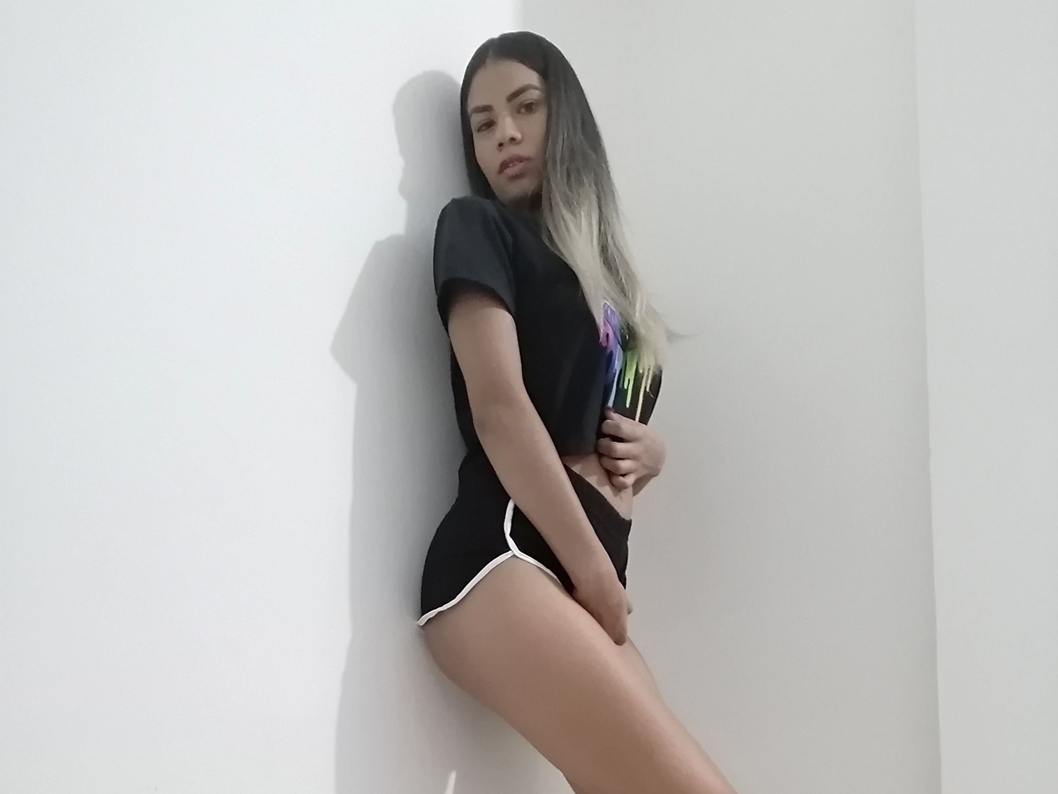 karolllovex24 Profilbild des Cam-Modells 