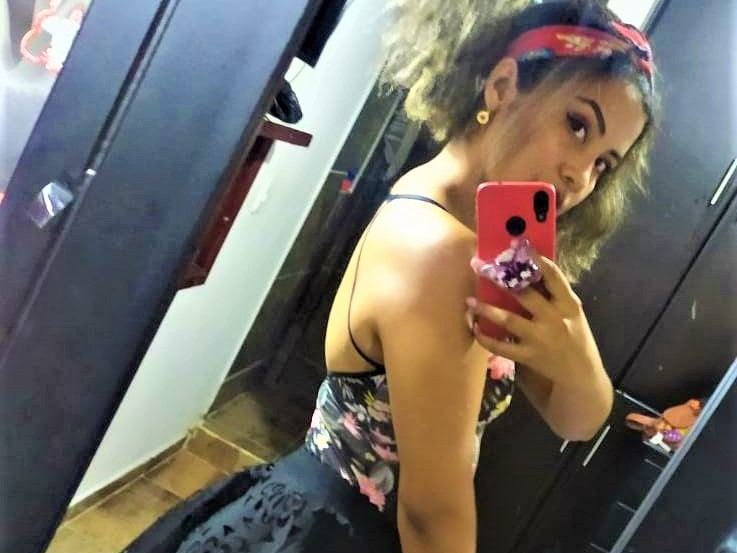 Violleta_Ferrer profilbild på webbkameramodell 
