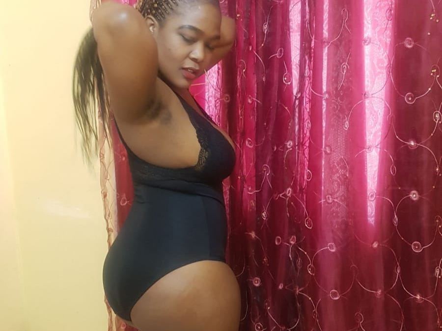 Foto de perfil de modelo de webcam de SWEETSLENDERXX1 