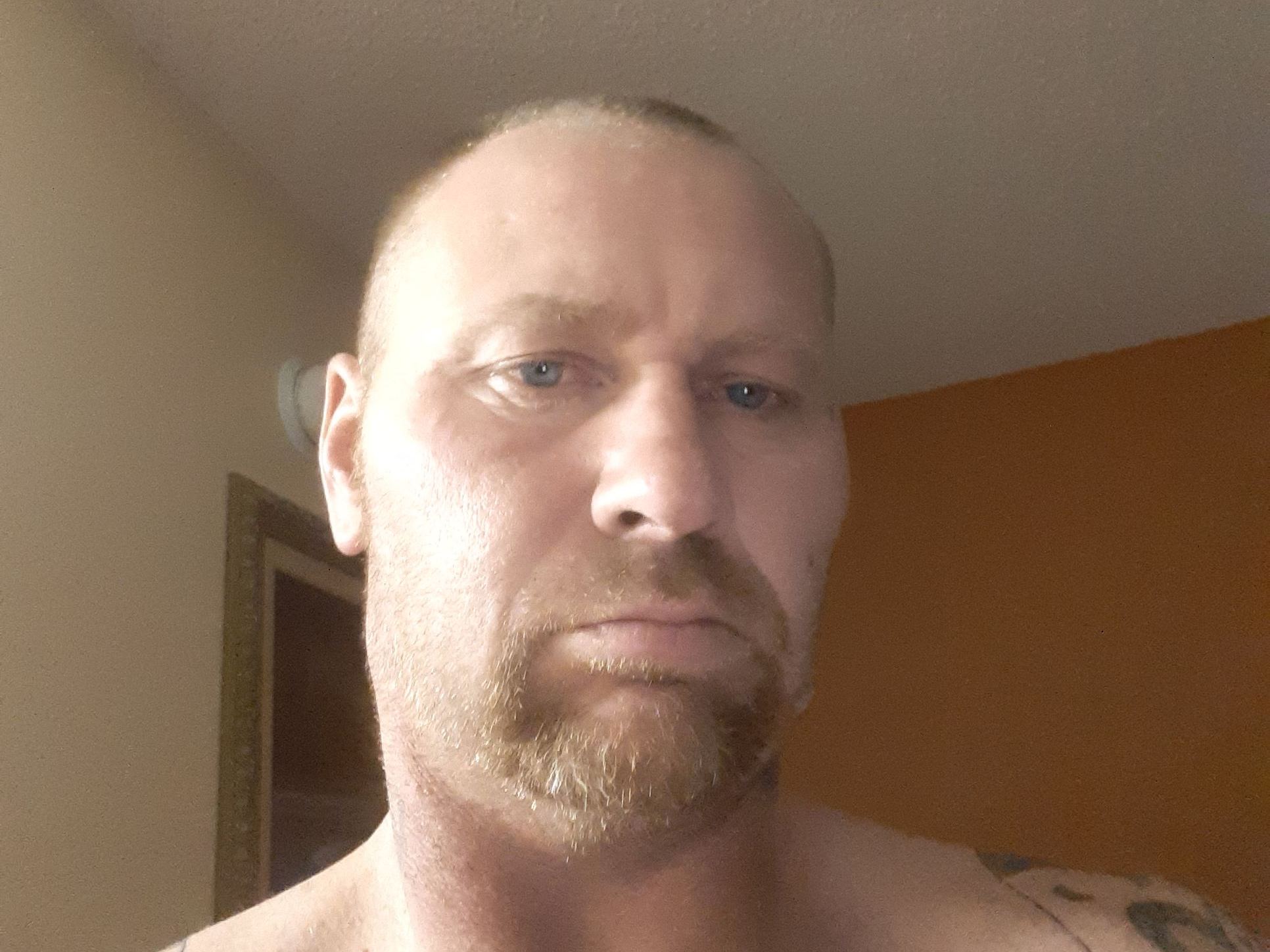 Image de profil du modèle de webcam Clitlickn69