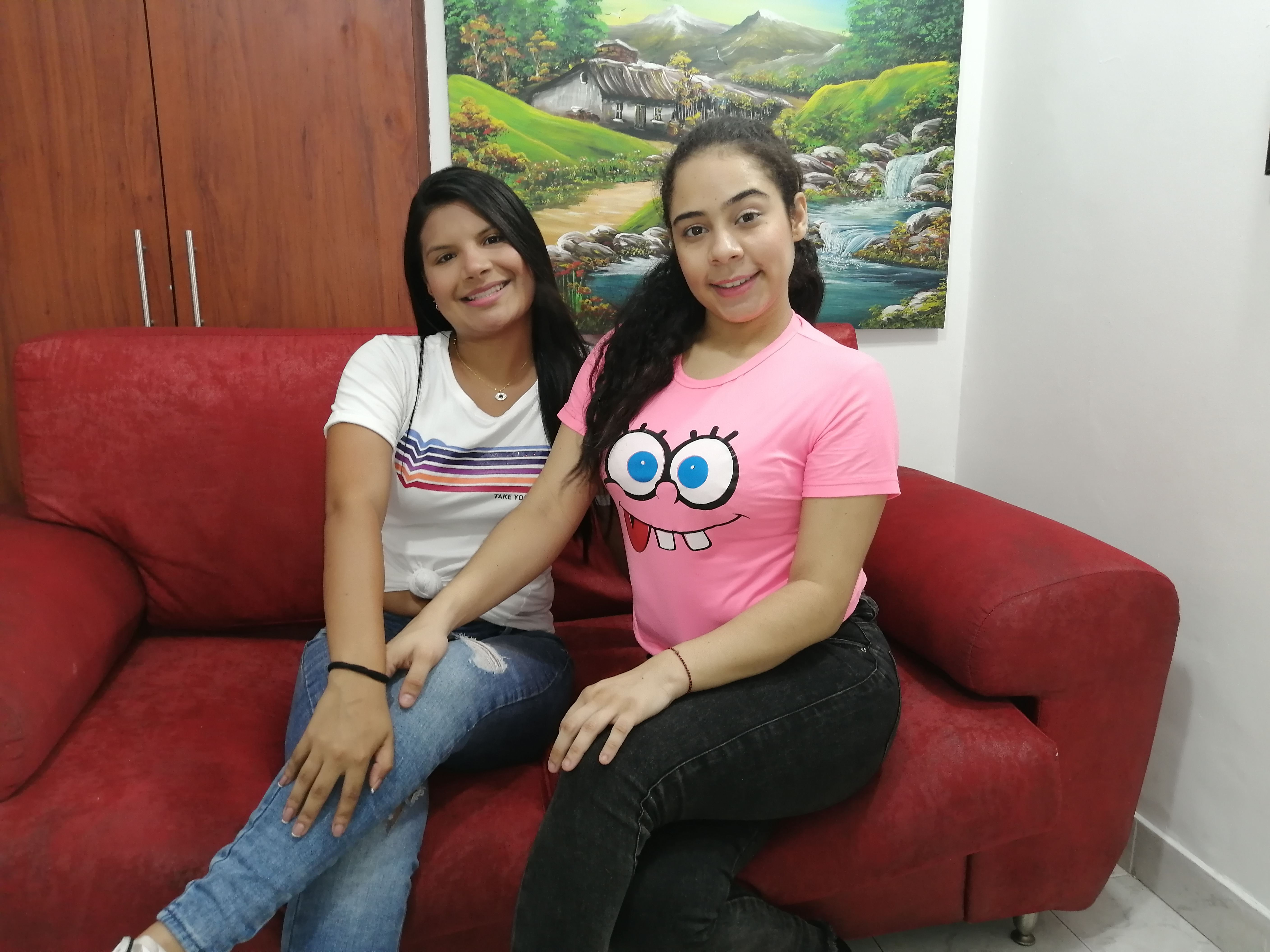love2horny immagine del profilo del modello di cam